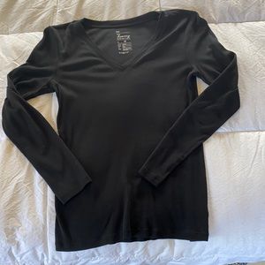 V neck black Gap long sleeve top